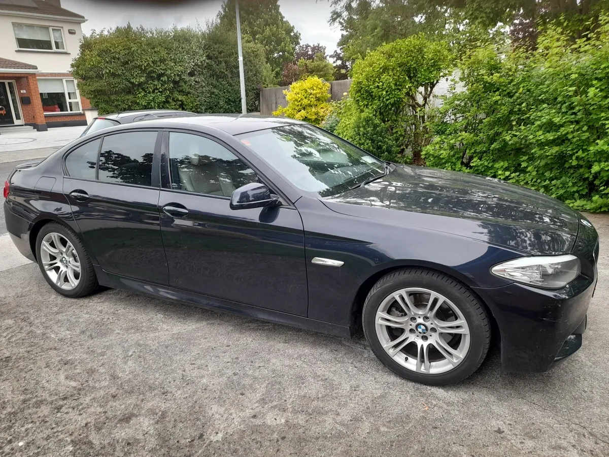 BMW 5-Series 2013 - Image 2