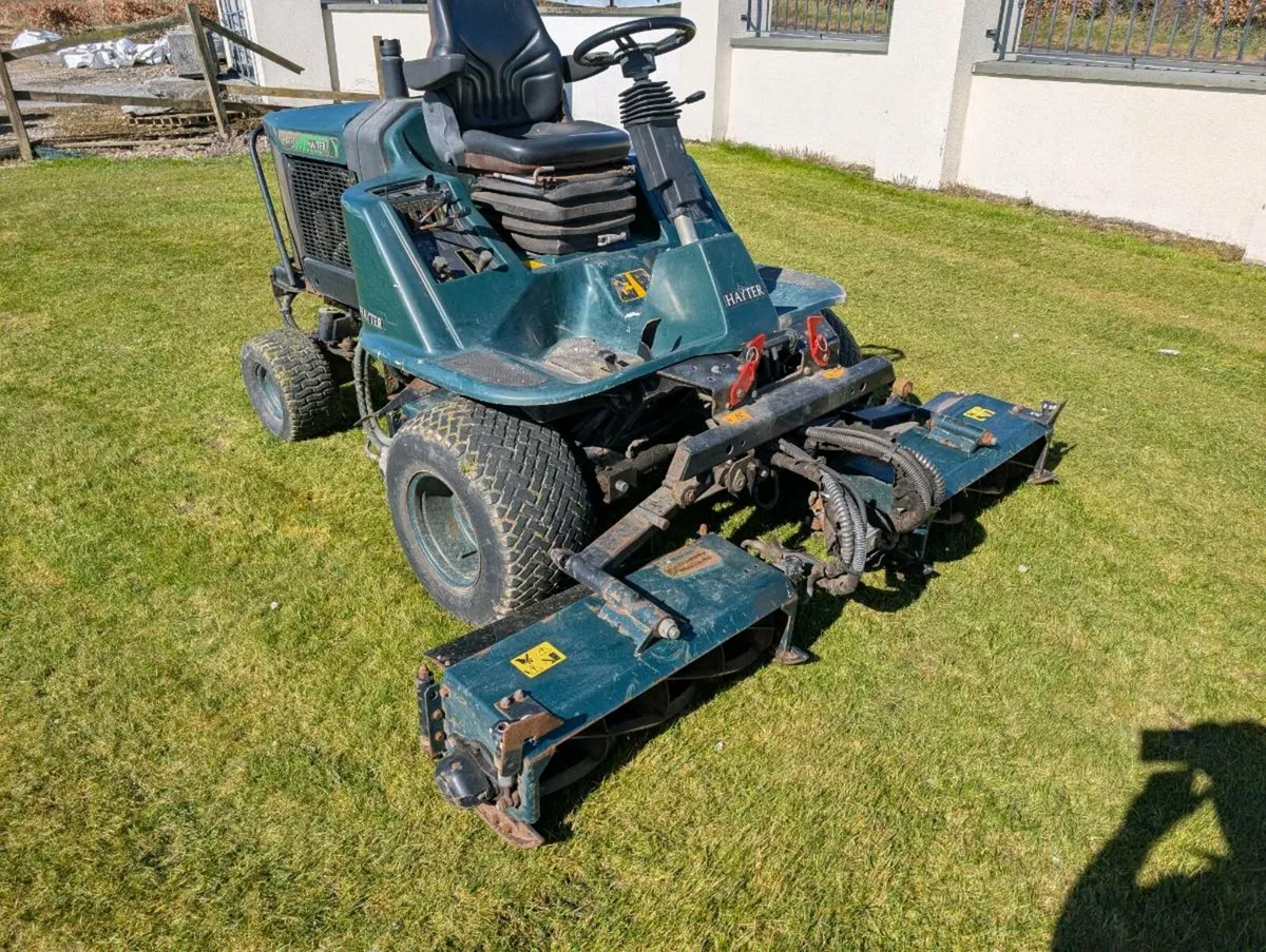 Lawn mower - Image 1