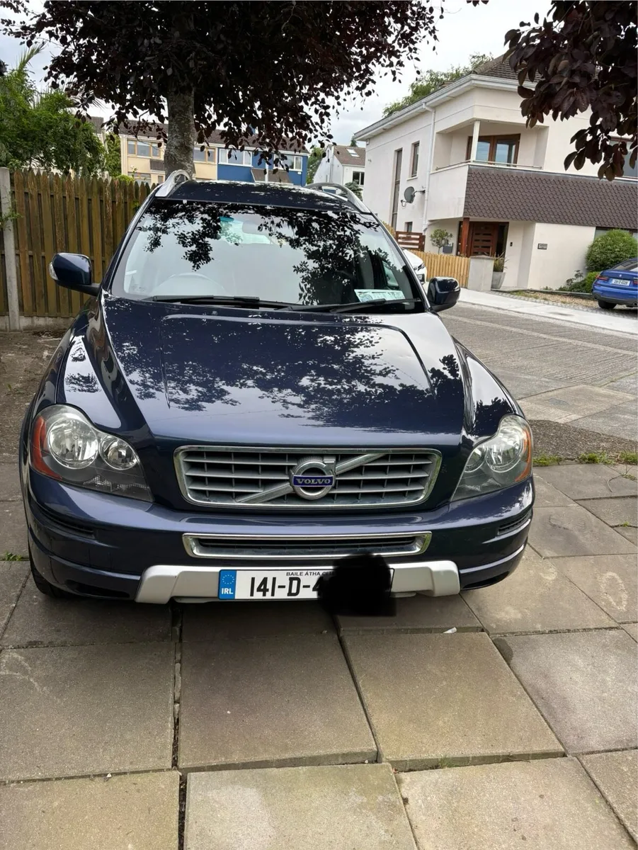 Volvo XC90 2014 D5 SE BLUE 137,652 km - Image 1