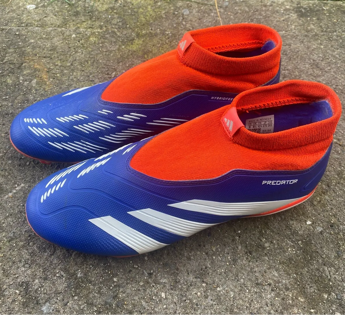 Football boots - Image 1