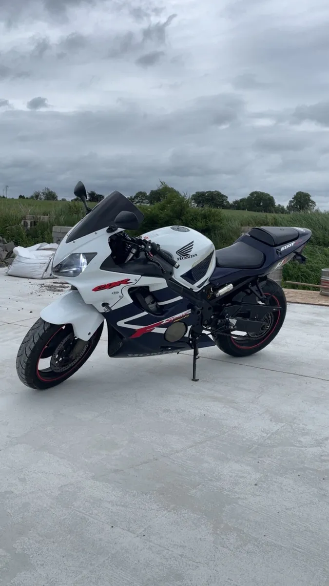 Honda CBR 600 F Sport - Image 4