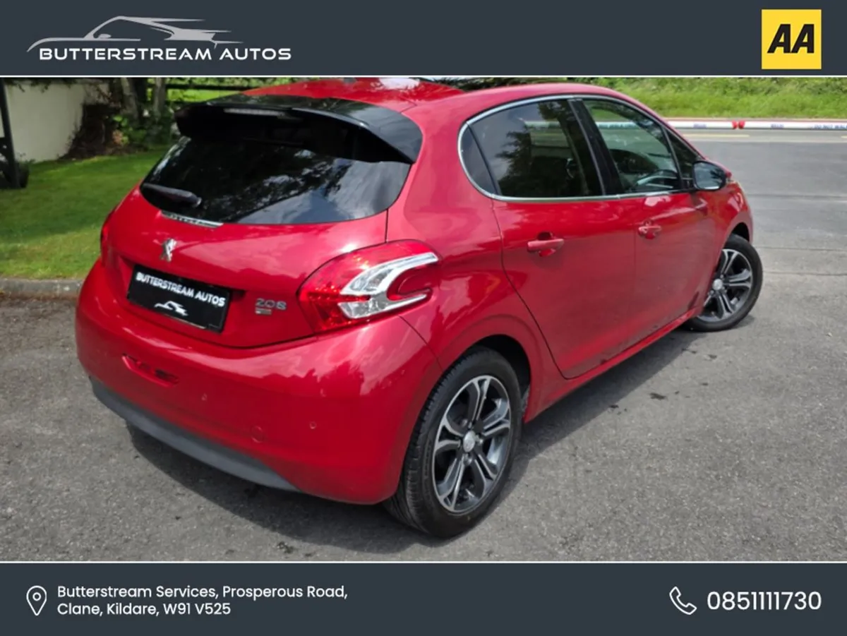 Peugeot 208 1.2 Auto Allure Panroof FSH - Image 2