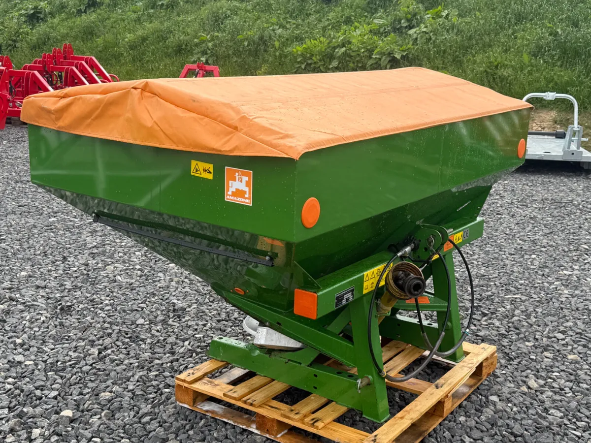 AMAZONE 1402 FERTILISER SPREADER - Image 4