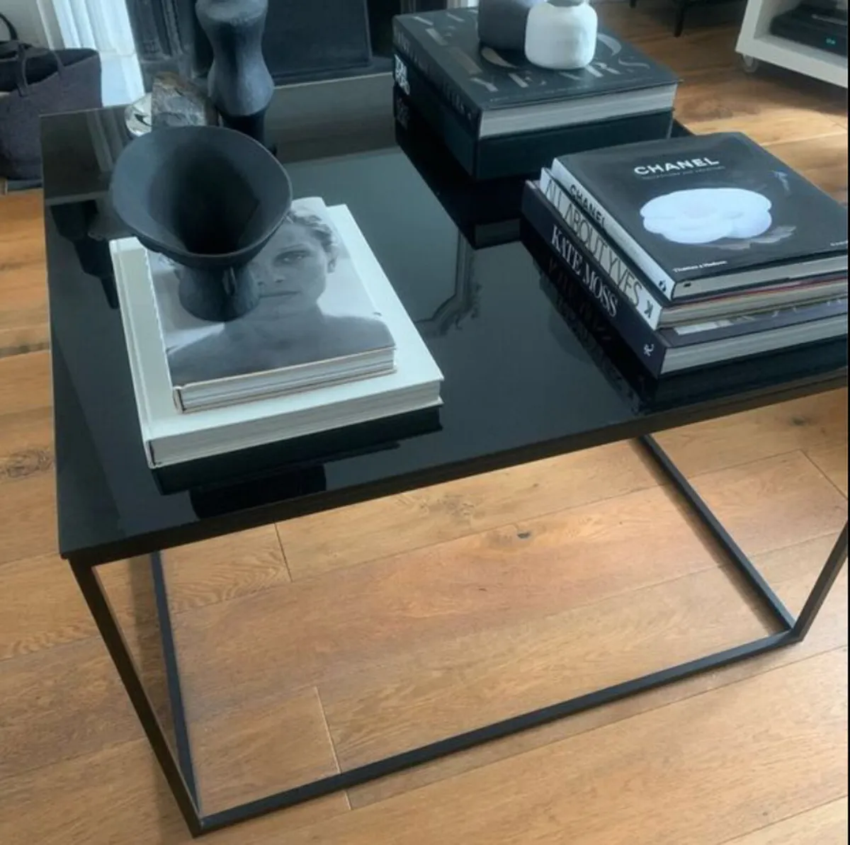 Glass coffee table - Image 1