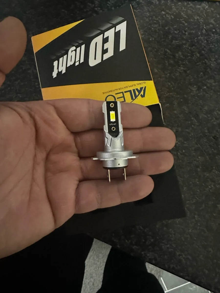 Car light - Image 2