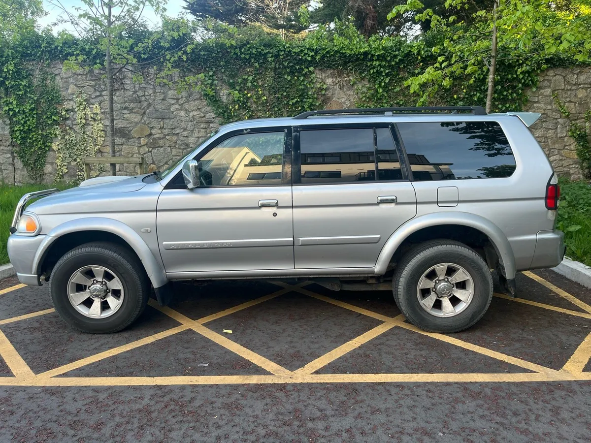 2006 Mitsubishi Pajero Sport 2.5l - Image 2