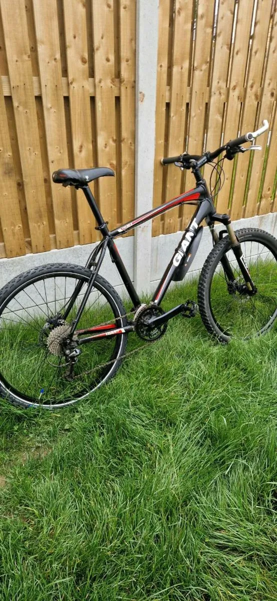 Giant Talon 2 ( serviced ) ( delivery ) - Image 1