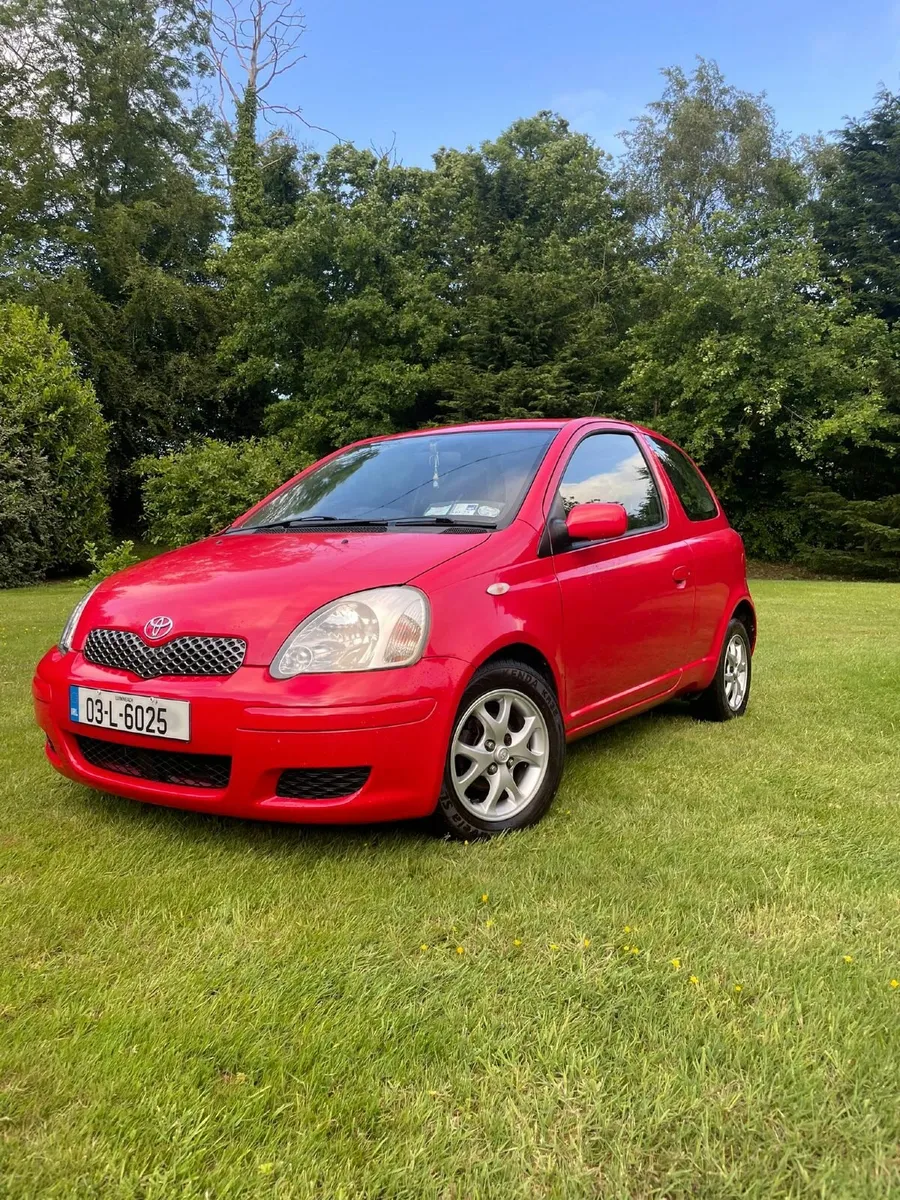 Toyota Yaris 2003 - Image 1