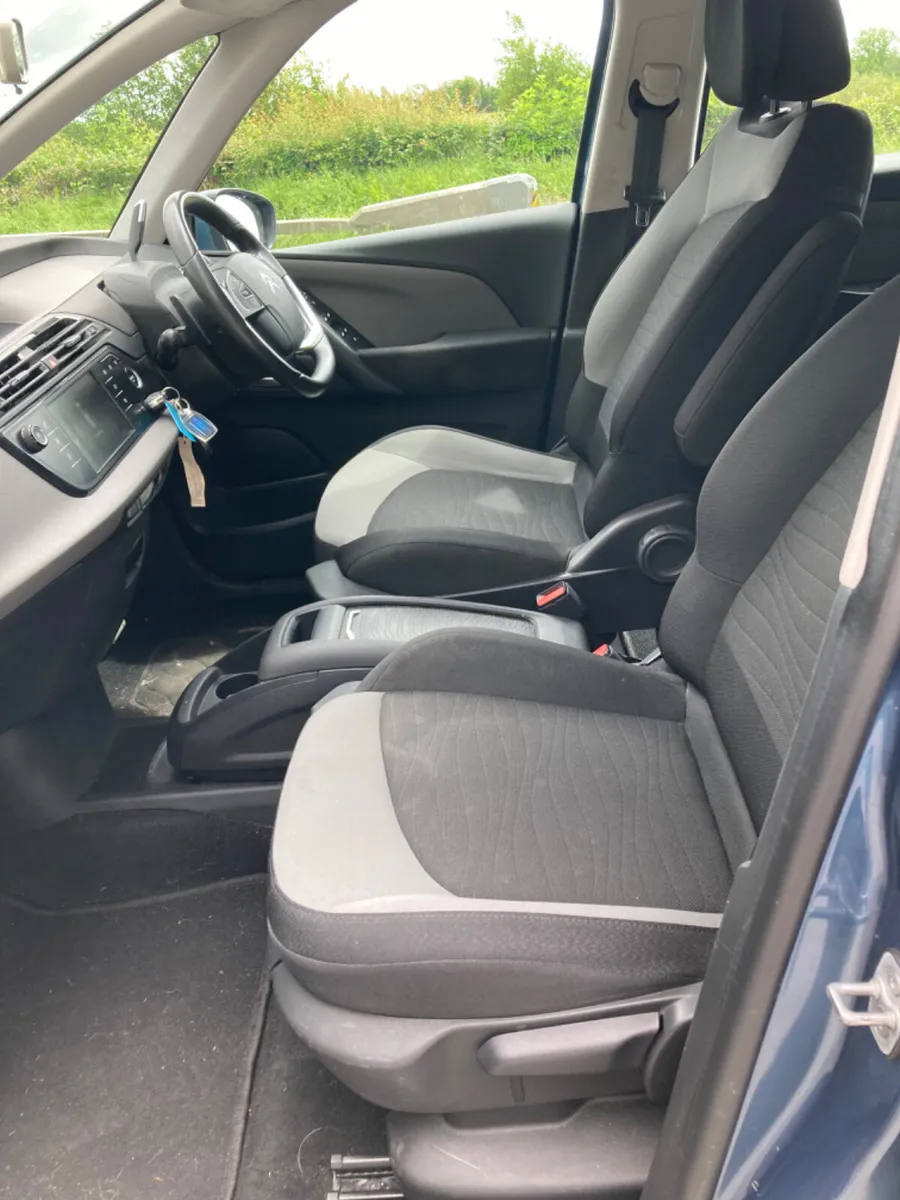 Citroen C4  Picasso 1.6HDi only145k kms2016 - Image 4