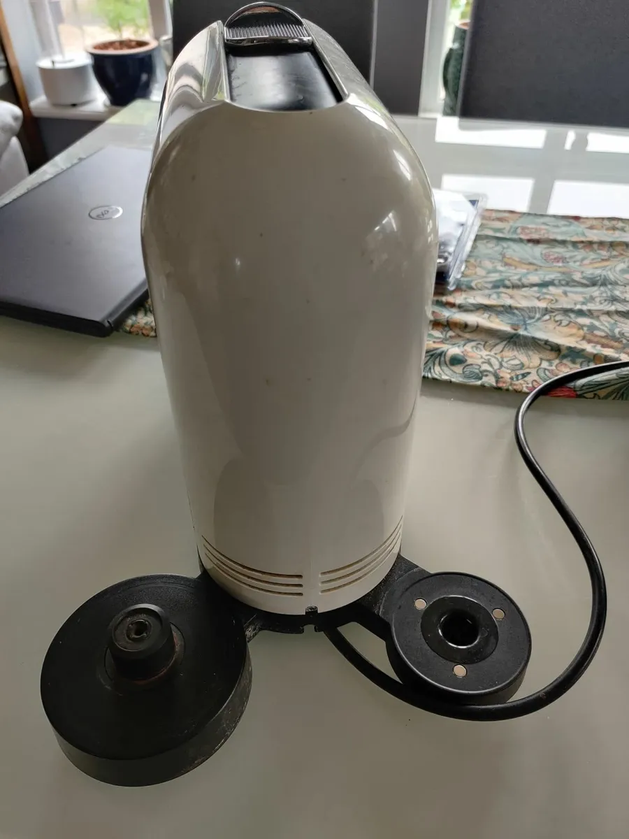 Nespresso Krups Coffee Machine (For Repair/Parts) - Image 3