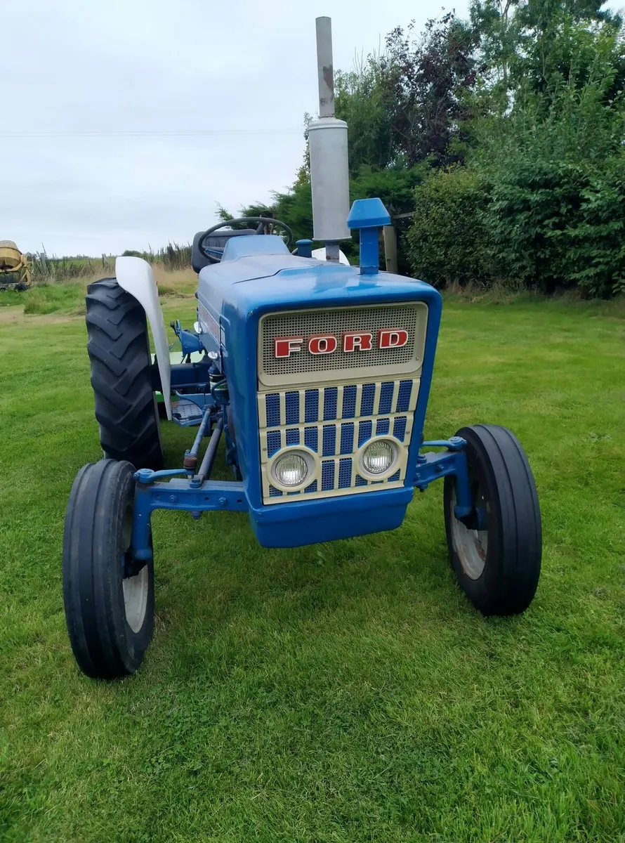 Ford 3000 tractor - Image 1