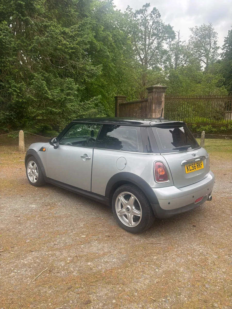 MINI Hatchback 1.6 Cooper 3d Auto 2007 - Image 4