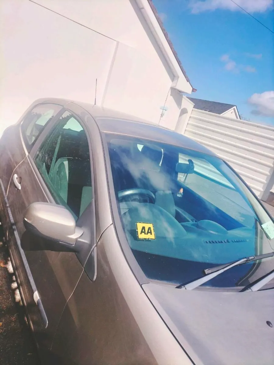 Car - Image 3