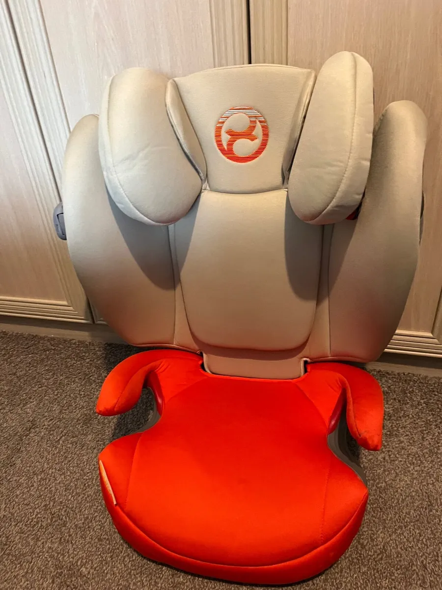 Child car seat - Image 1