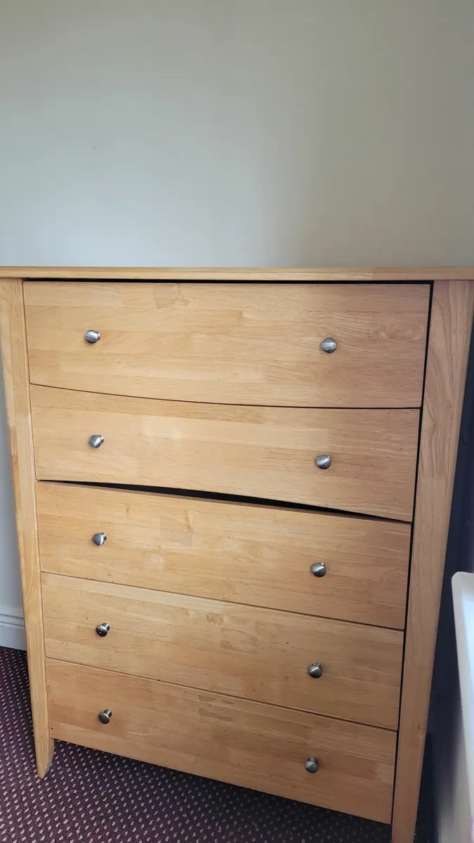 Chest of drawers - Image 1