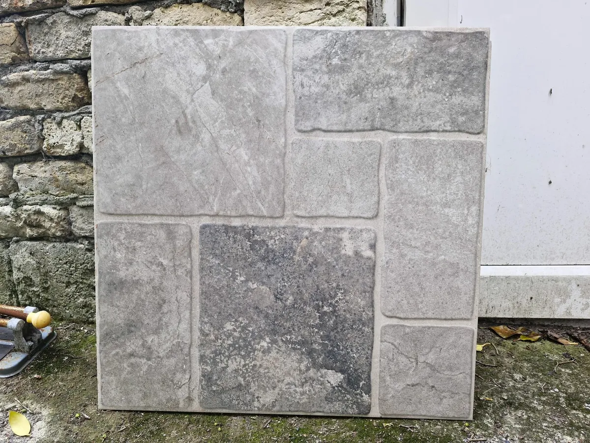Ceramic tiles - Image 1