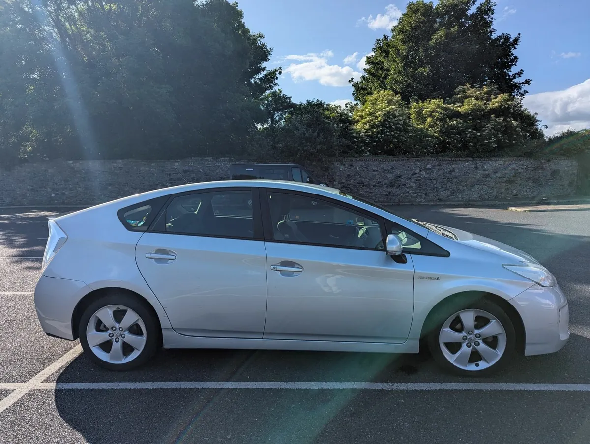 Toyota Prius 2014 - Image 3