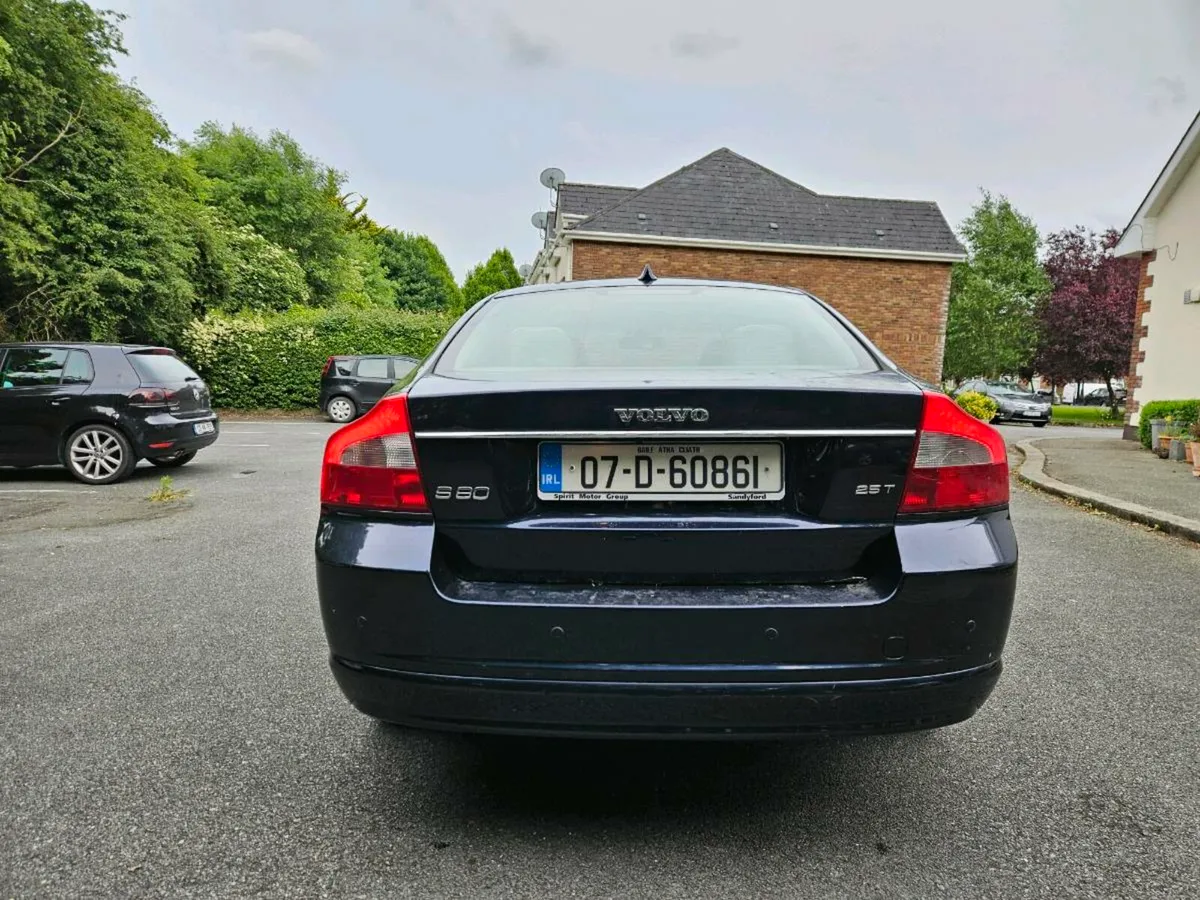 2007 Volvo S80 2.5T 200hp - Image 2