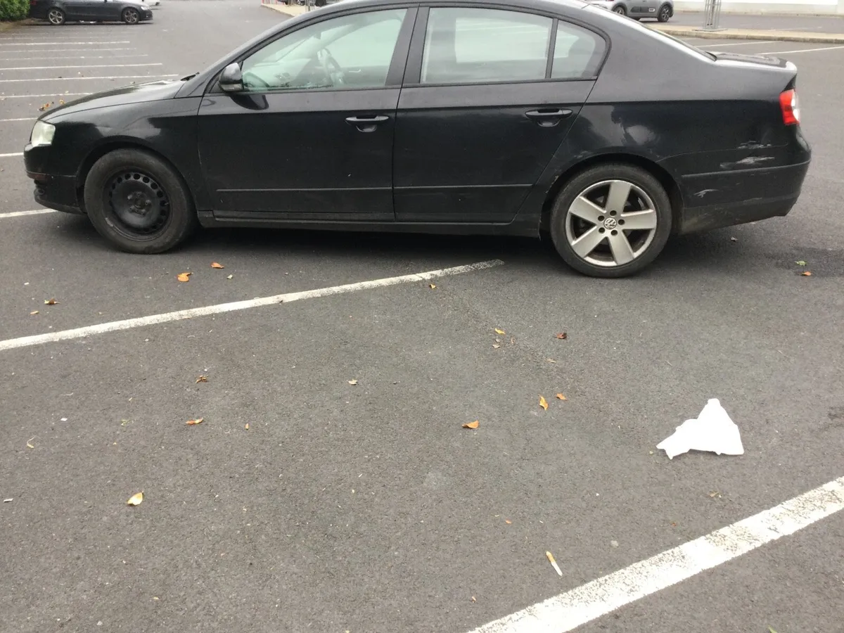 2010 VW Passat Diesel - Image 4