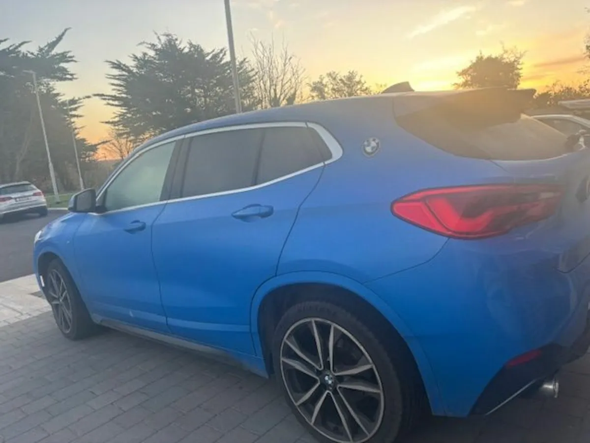 BMW X2 2018 - Image 2