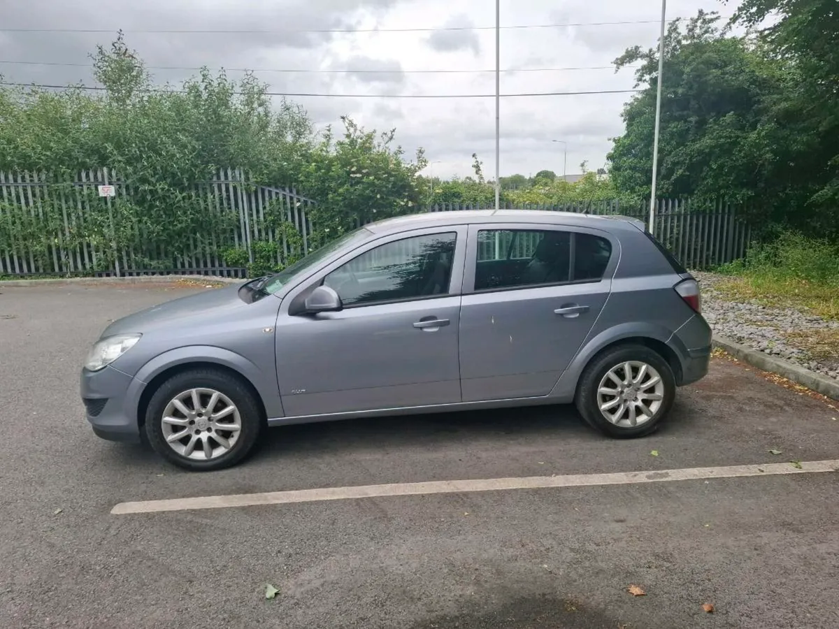 Opel Astra 1.7 cdti 2010 - Image 4