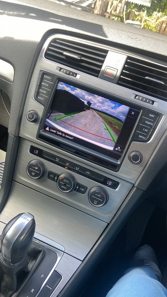 Volkswagen Golf 2014 - Image 2