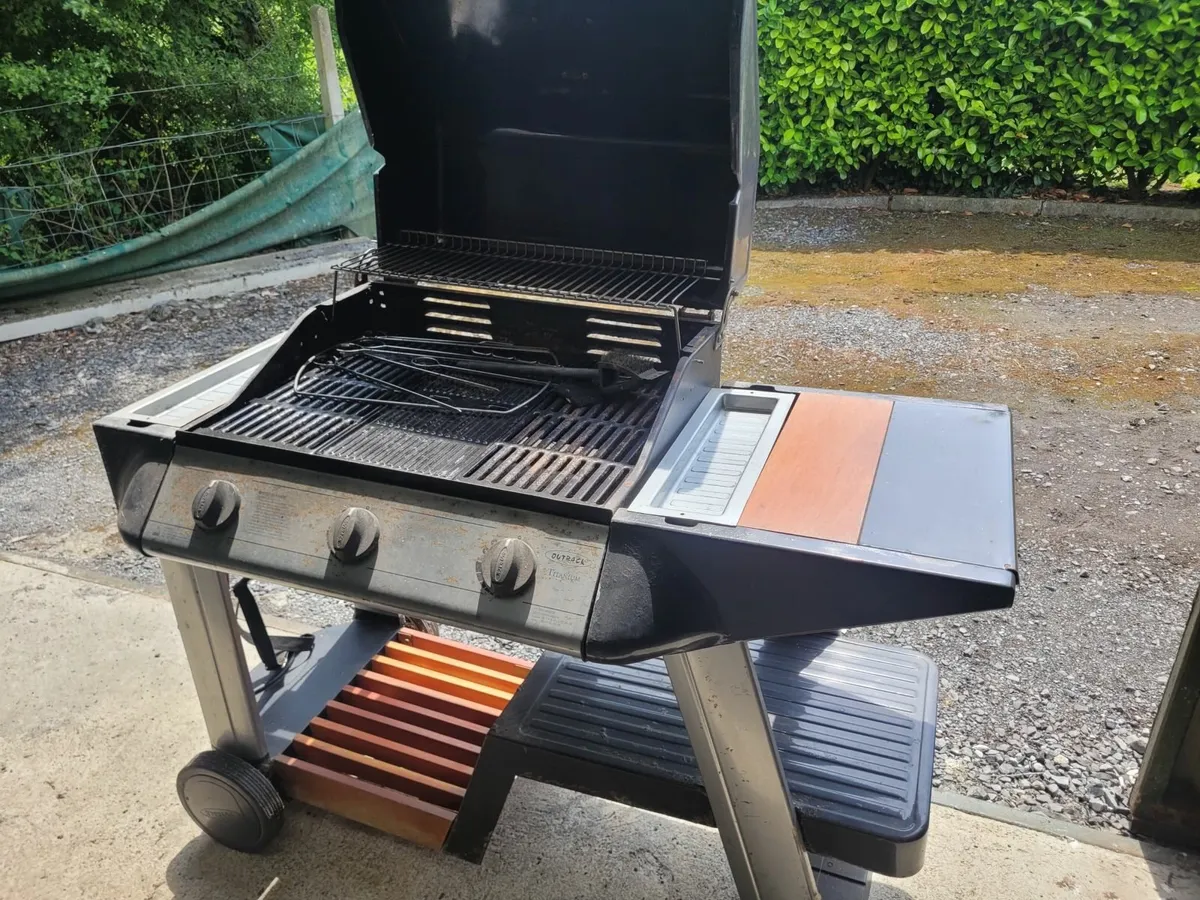 Outback Titanium Barbecue - Image 2