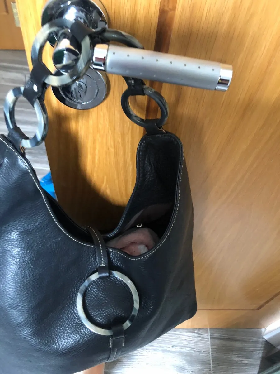Designer black leather bag - Image 2