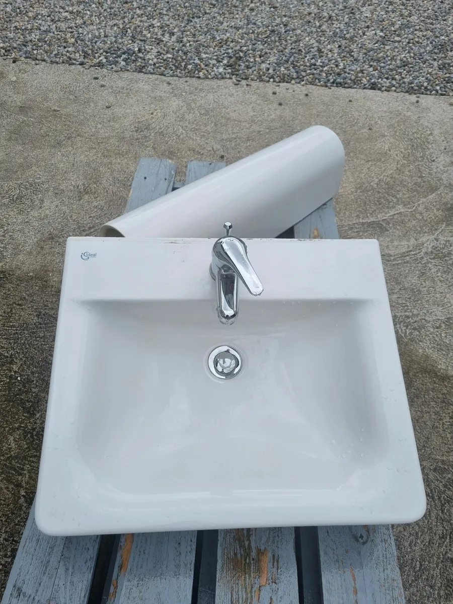 Ideal sink and pedastool and tap for sale - Image 1