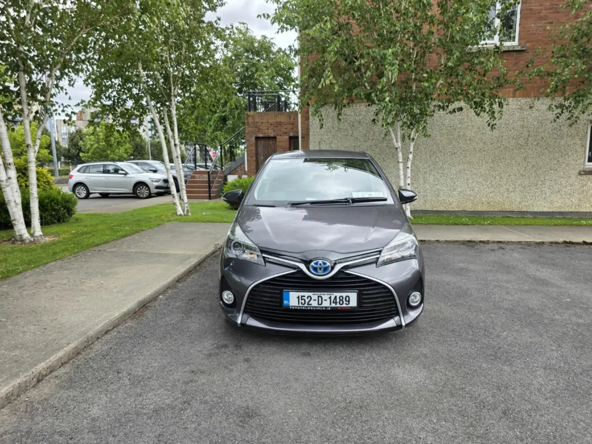 Toyota Yaris 2015, Hybrid, Low Mileage.IRISH CAR - Image 3