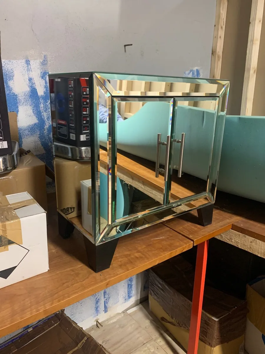 Jewellery Cabinet - Image 1