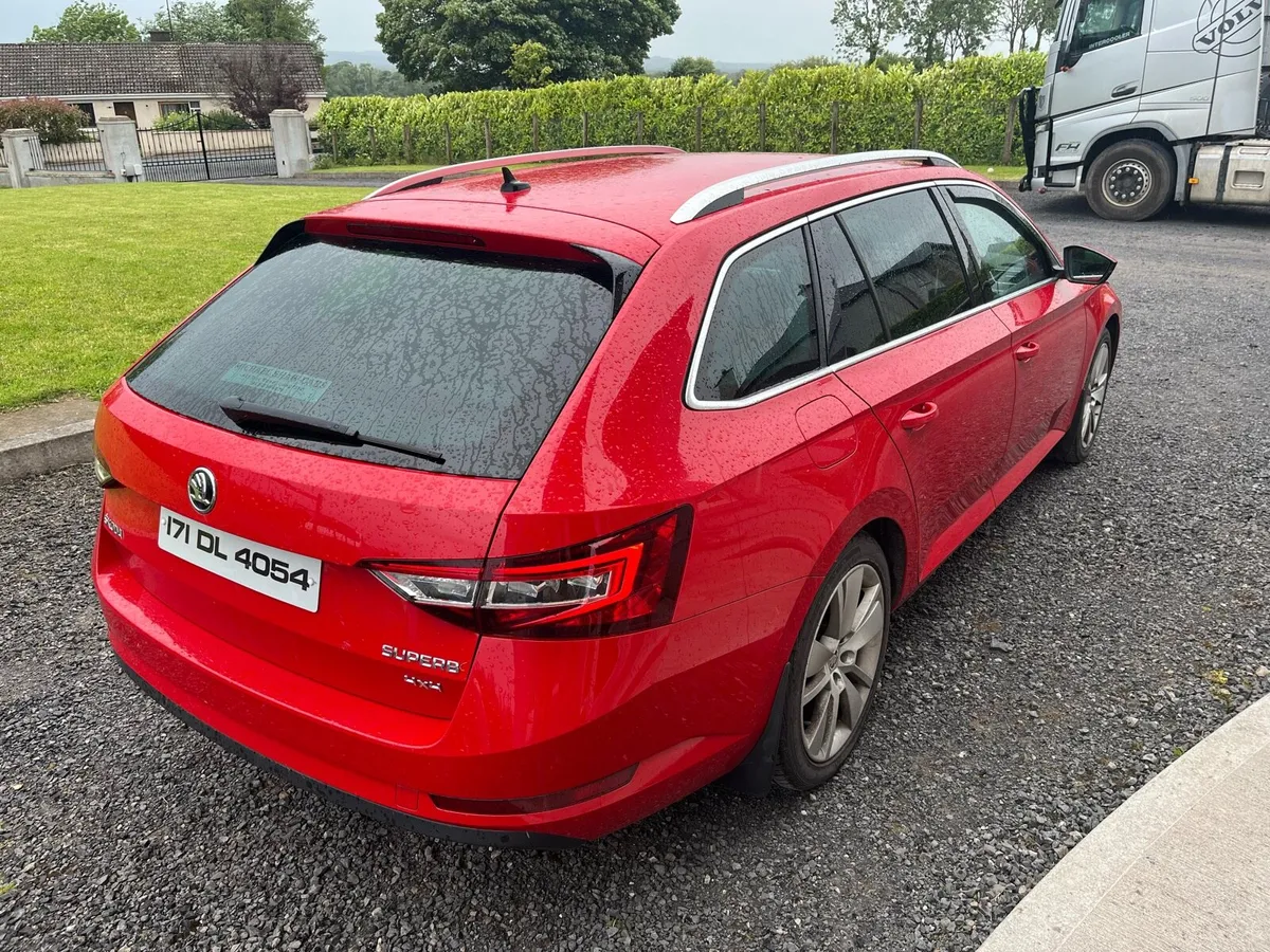 Skoda superb estate - Image 2