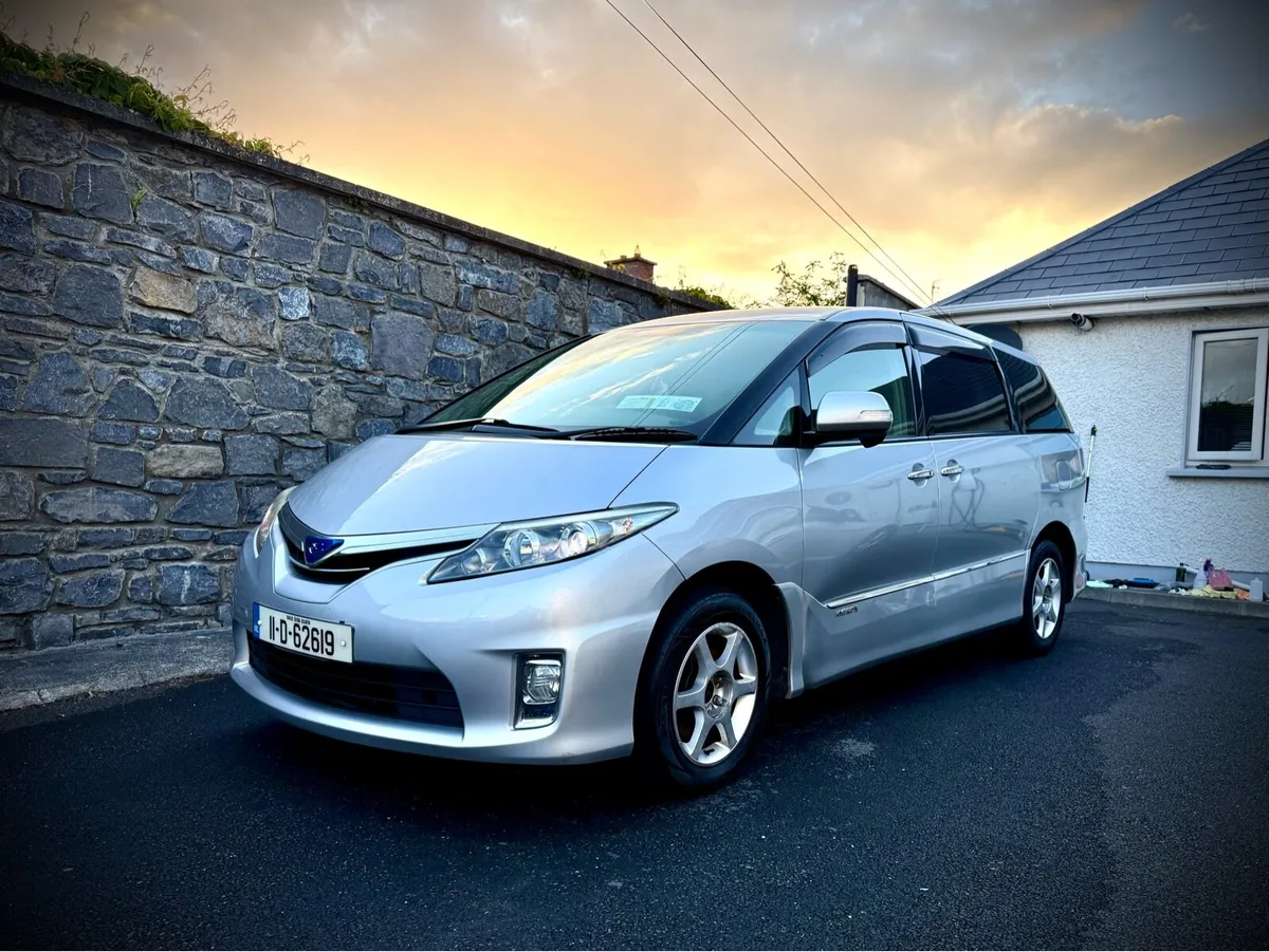 Hybrid Estime 7 seater. New NCT and TAX - Image 1