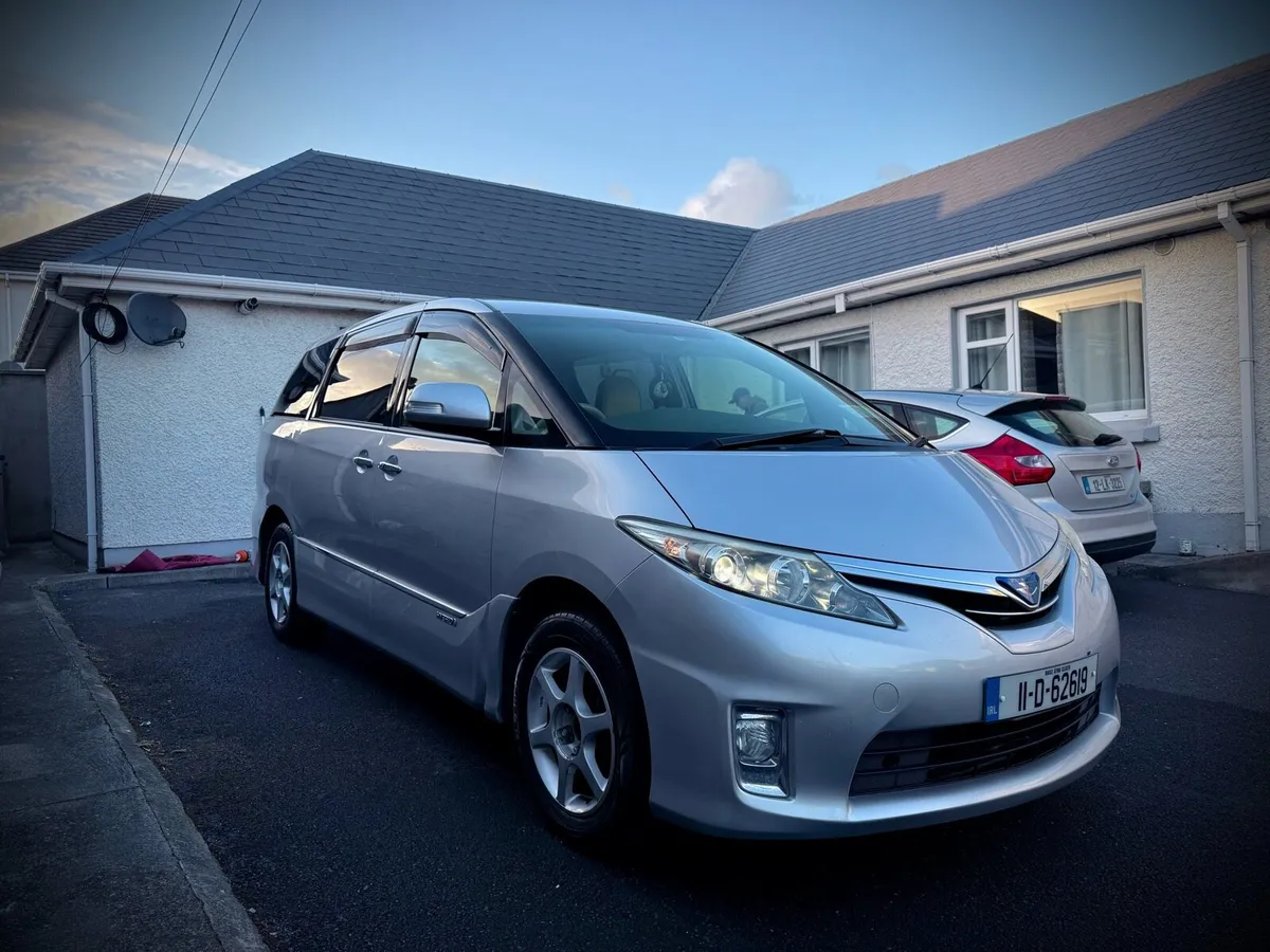 Hybrid Estime 7 seater. New NCT and TAX - Image 4