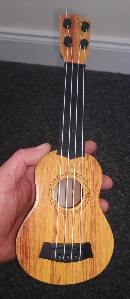 mini guitar - Image 1