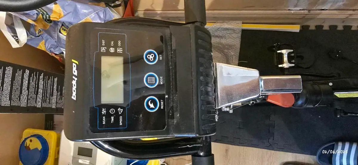 Excerise bike - Image 3