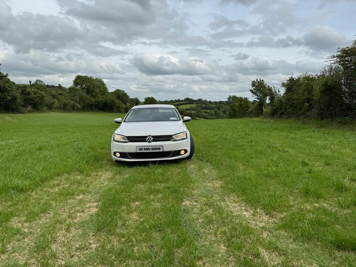 Volkswagen Jetta 2012 - Image 4