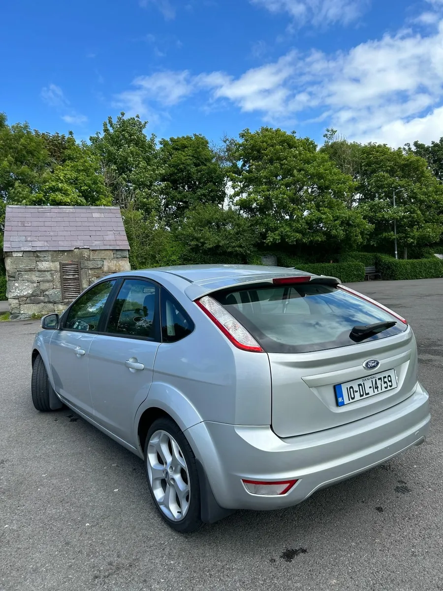 Ford Focus 2010 - Image 3