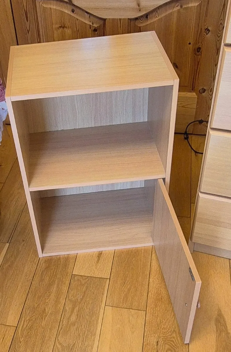 Chest of drawers for sale - Image 2