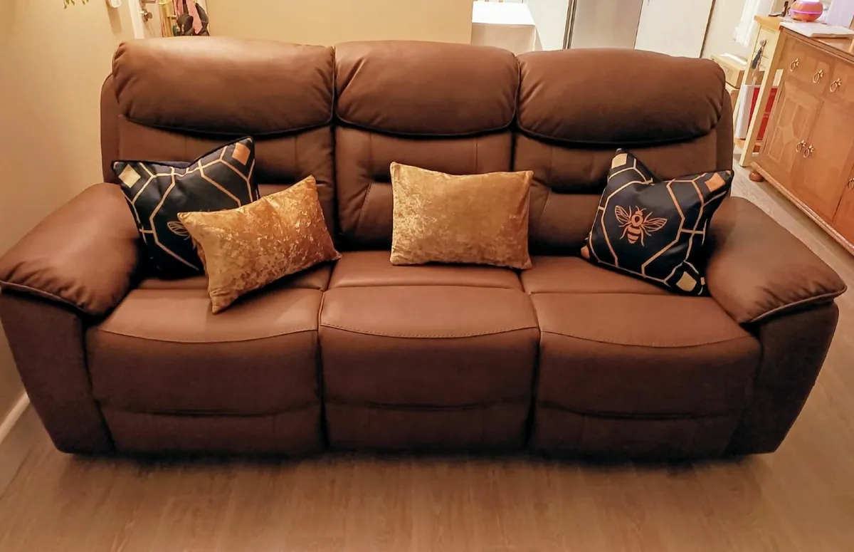 Brand New Sofa. - Image 1