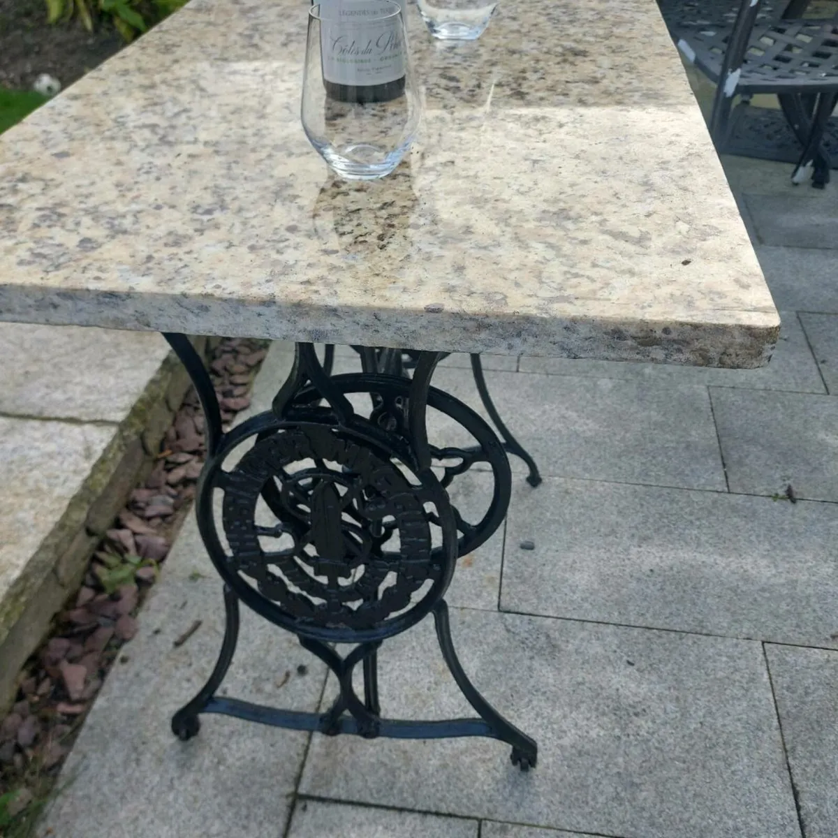 Garden table - Image 4