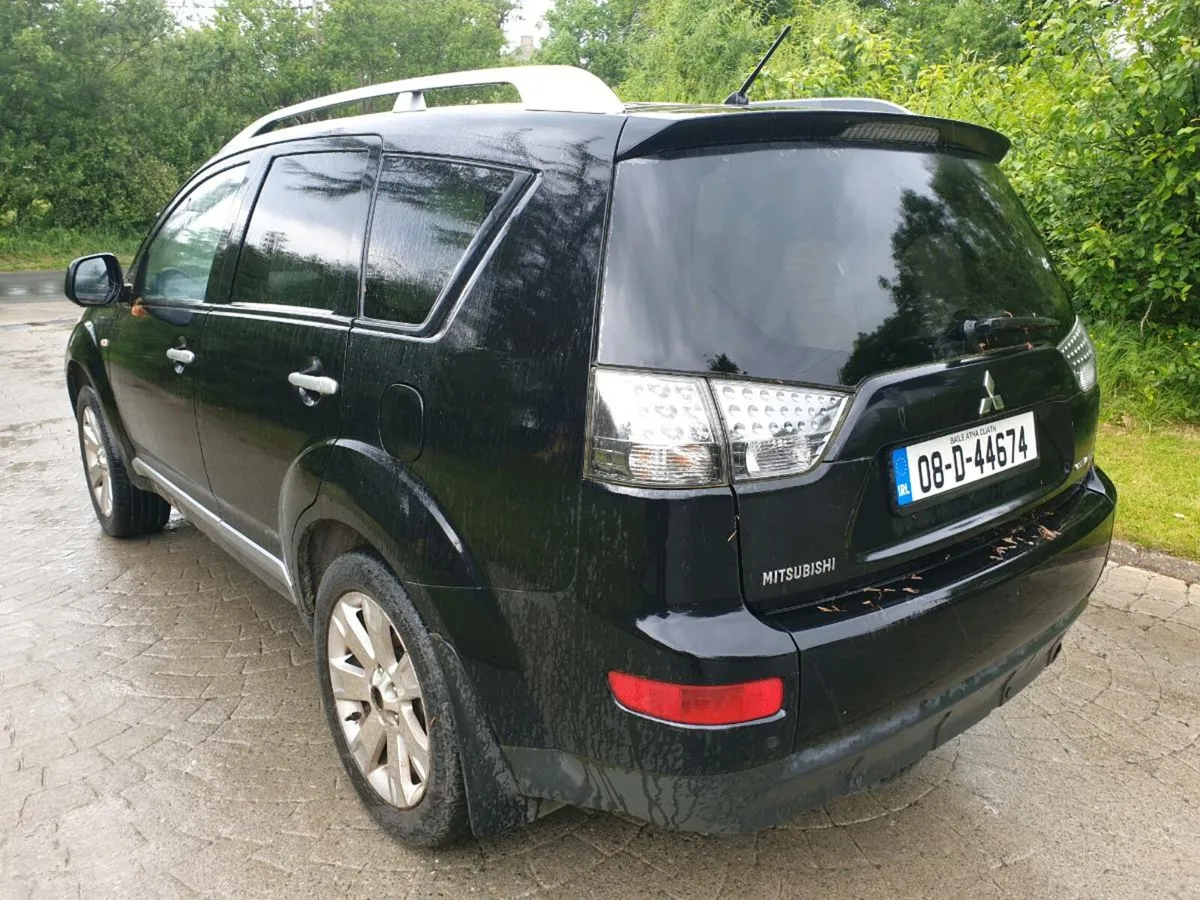 Mitsubishi Outlander 2.0 turbo diesel AWD - Image 2