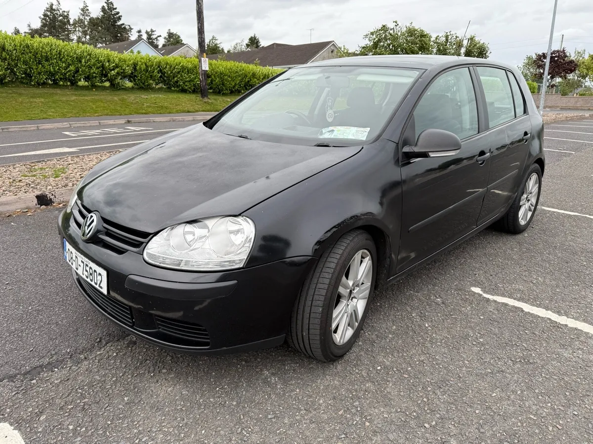 2008 Volkswagen Golf - Image 2