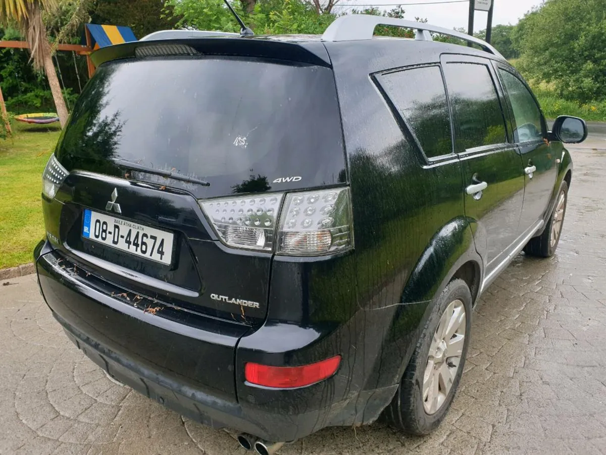 Mitsubishi Outlander 2.0 turbo diesel AWD - Image 4