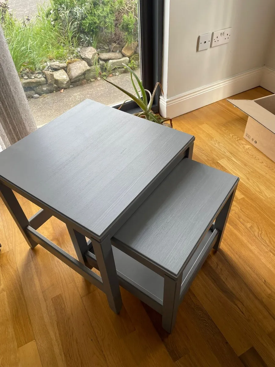 Nest of tables - Image 2
