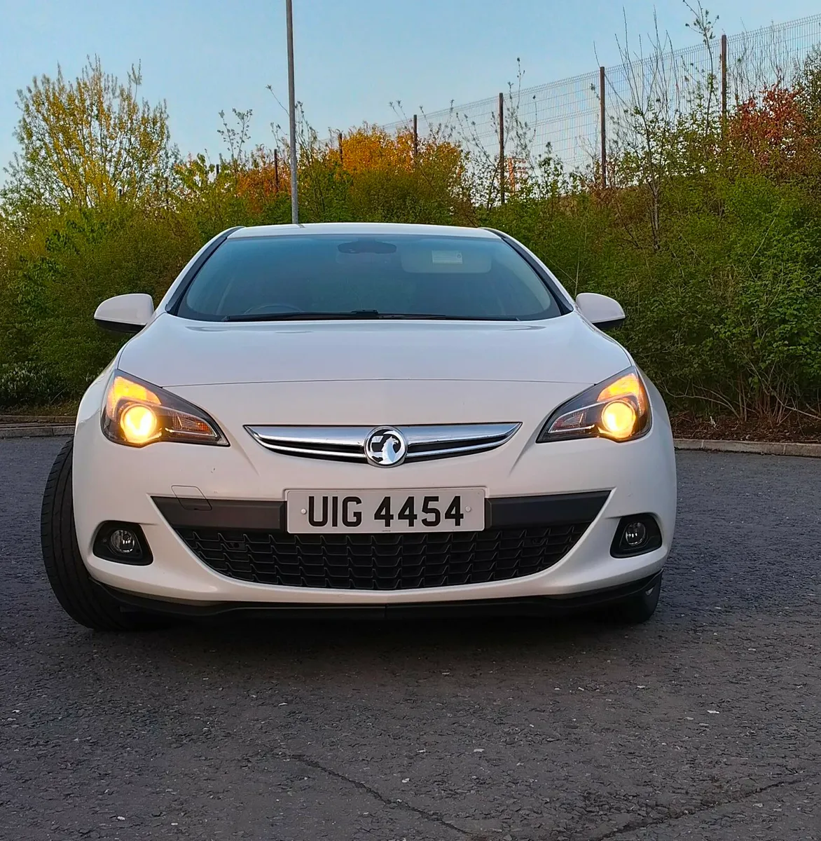 Vauxhall Astra GTC 1.4 - Image 3