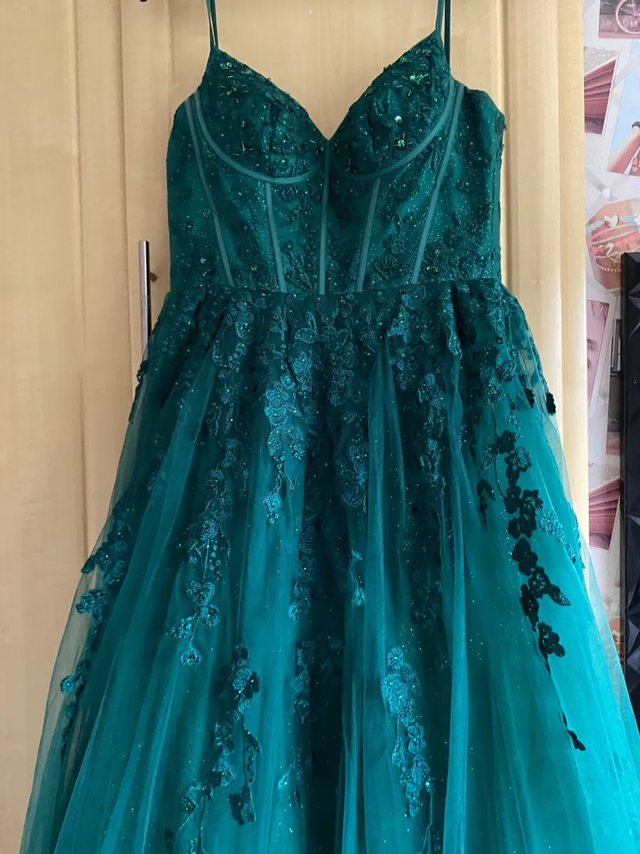 Debs dress - Image 2
