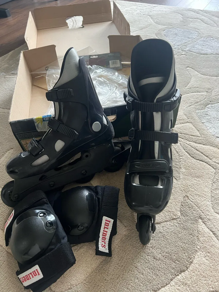 Bauer Inline Skates size EU 39 with knee protector - Image 2