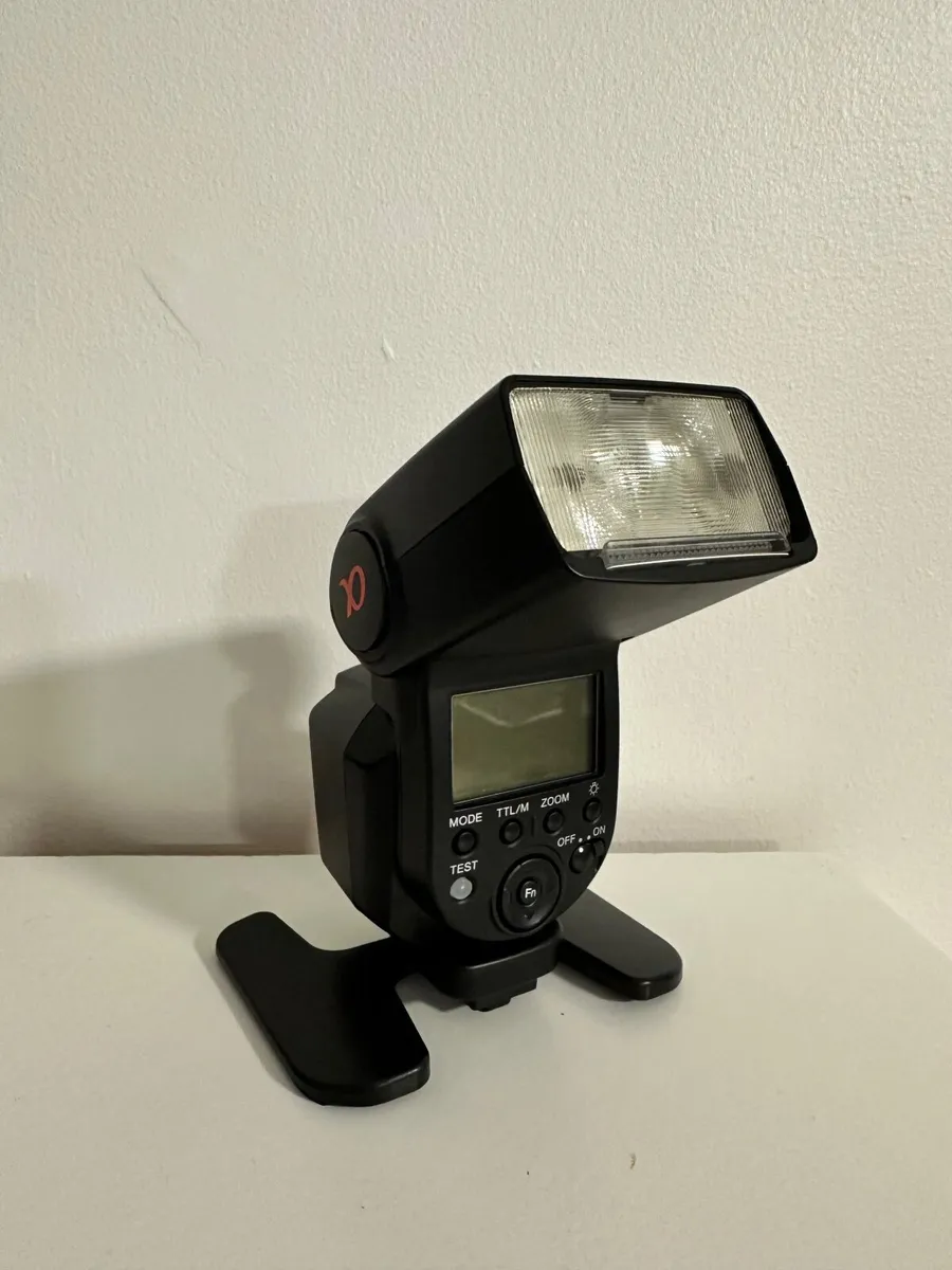 Sony  a77 - Image 3