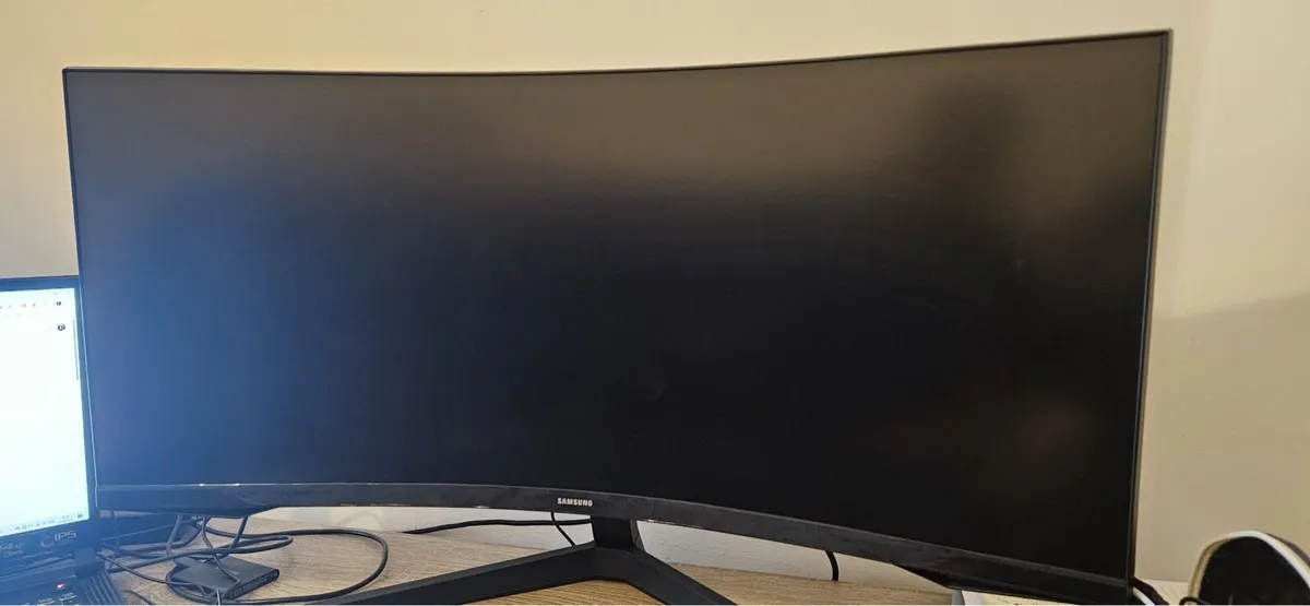 Monitor - Image 1